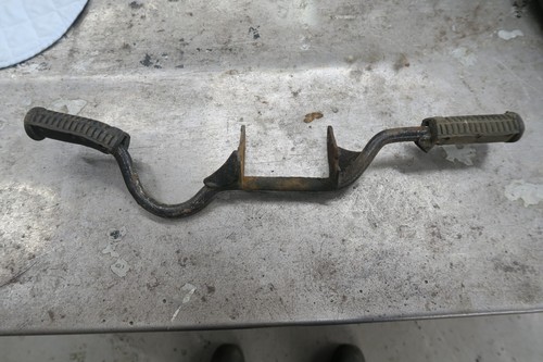 Suzuki zr50x1 footrest bar - suzuki,